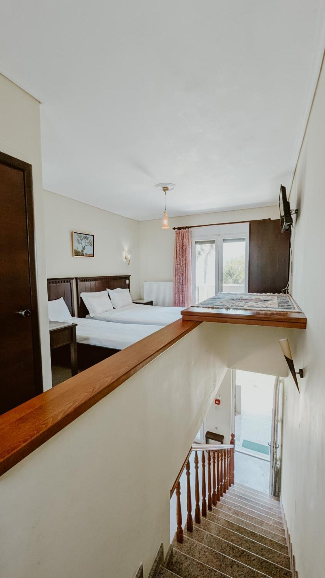 Ariadnes Holiday Accommodation Apidias Lakos Exterior photo