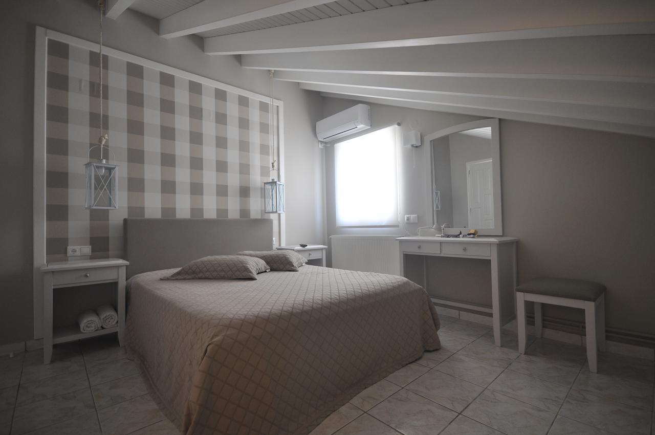Ariadnes Holiday Accommodation Apidias Lakos Room photo
